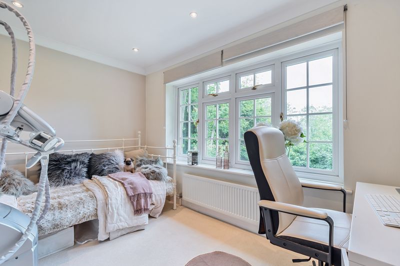 Bedroom- click for photo gallery